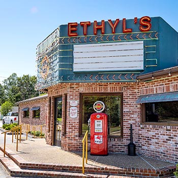 Ethyls Smokehouse Imagery